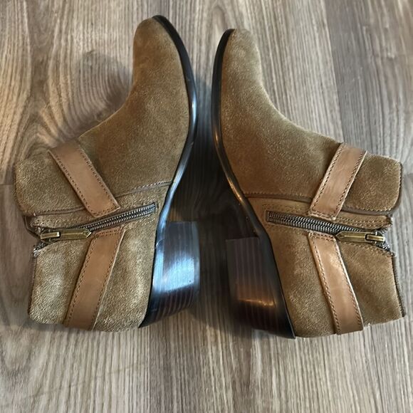 SAM EDELMAN PHOENIX GREEN AND TAN ANKLE BOOTIE GENUINE SUEDE SIZE 6 - Picture 8 of 9